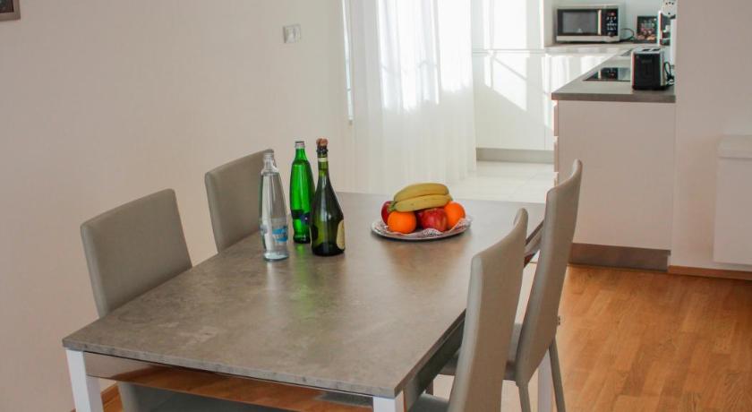 Image of Deluxe Two-Bedroom Apartment 11