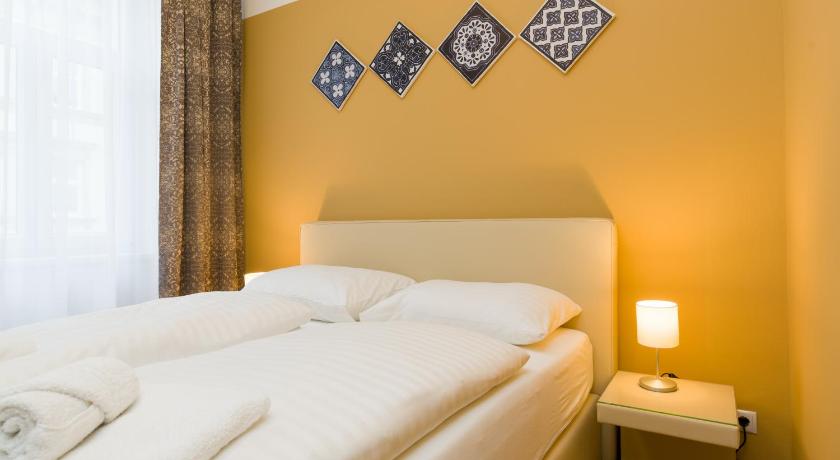 Image of Comfort Three-Bedroom Apartment (Top 18-20) 12