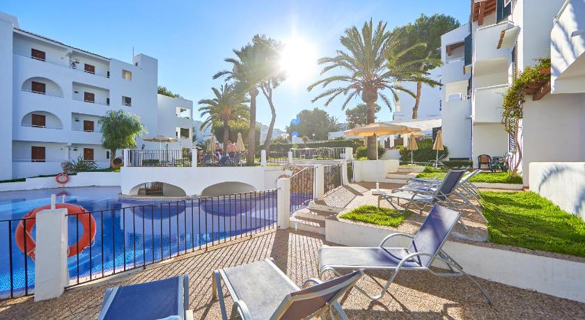 Gavimar Cala Gran Hotel and Apartments