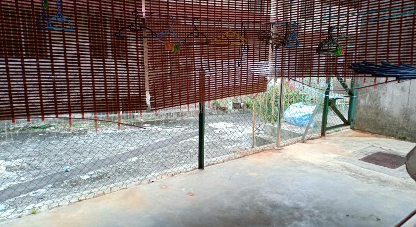 タンジョン・マリム（ペラッ） Dinaim Homestay 3つ星 ゲストハウス 客室