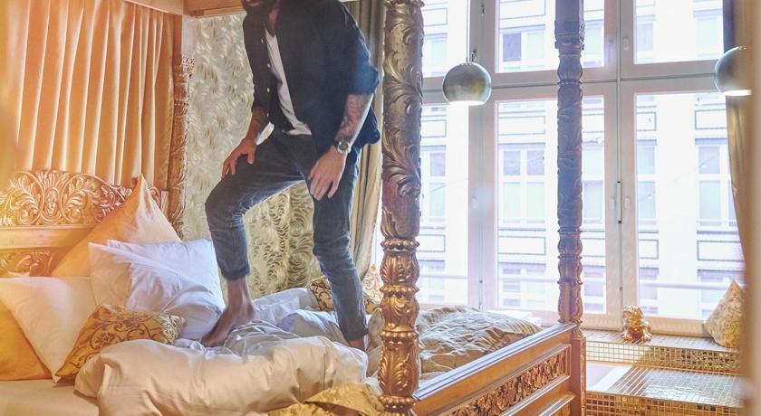 ベルリン Michelberger Hotel ホテル 客室