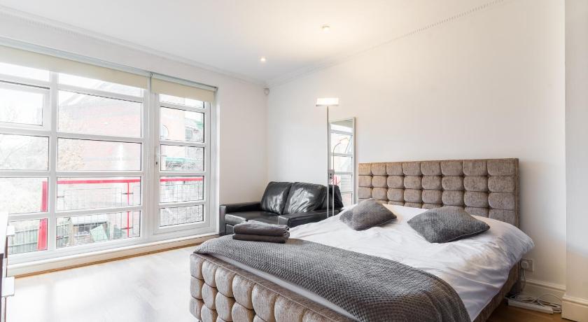 Book Peaceful Double Room Close To Bermondsey Station In