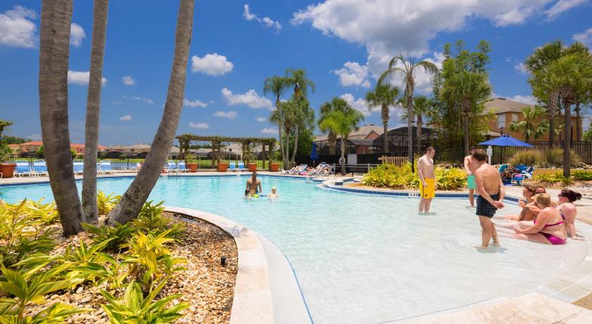 Bikini Bottom - 4 bed Disney pool home photo