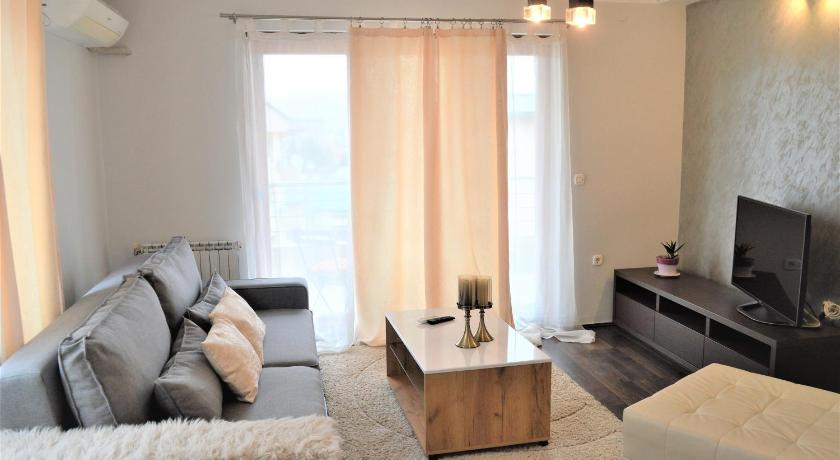 Antigona Apartments photo