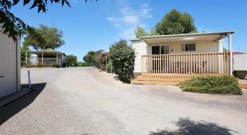 Moonta Bay Accommodation — Hotel in Moonta Bay