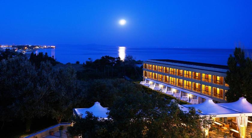 Alexander Beach Hotel & Spa