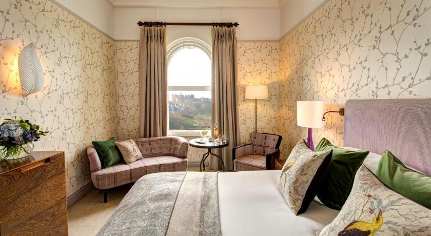 Image of Habitación Deluxe con vistas al castillo (Deluxe Castle View) 1