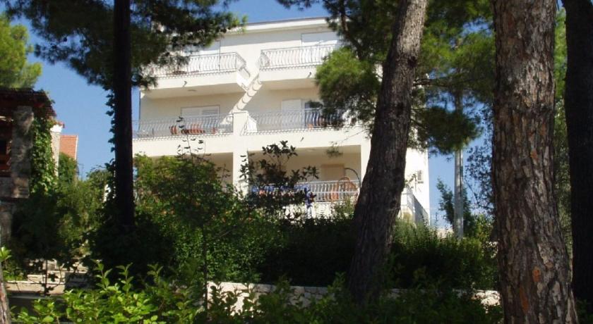Villa Fendi — Hotel in Solta