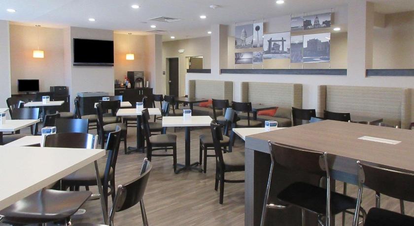 Sleep Inn & Suites Oregon - Madison photo