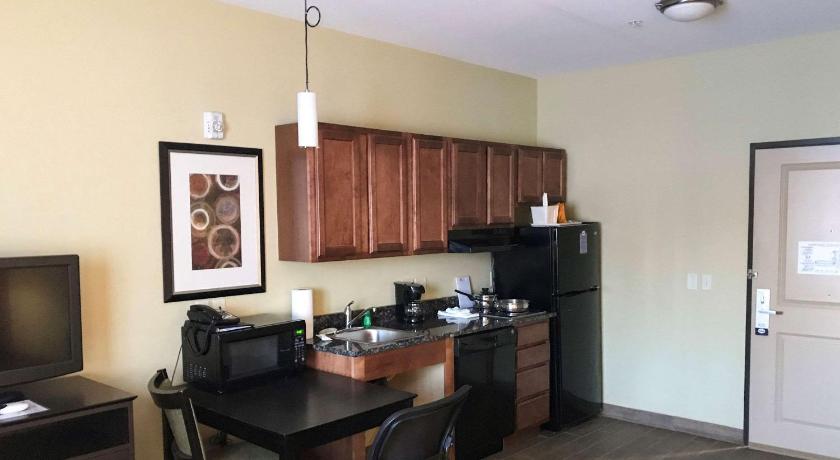 Suburban Extended Stay Hotel Cedar Falls