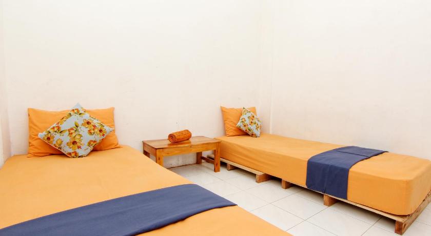 Image of Standard Double Shared Bathroom 0