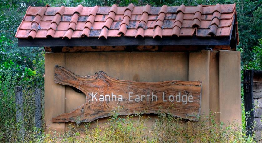 Pugdundee safaris - Kanha Earth Lodge