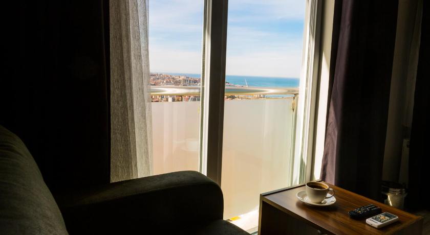 Azra Suite Otel - image 3