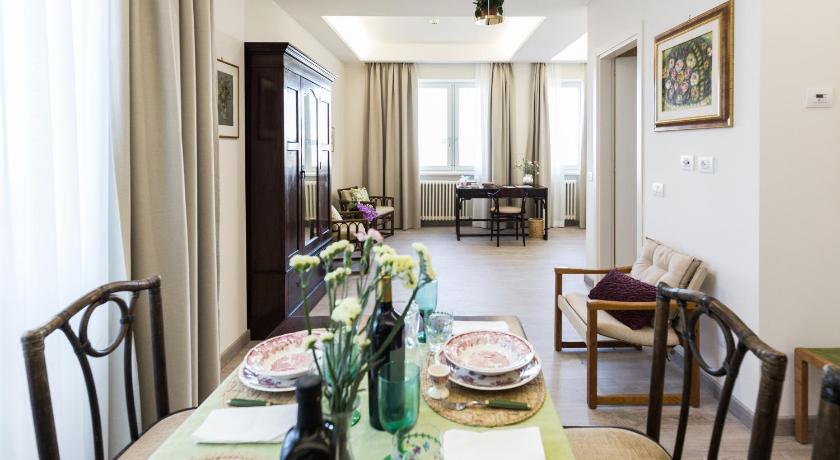 Villa Cavalletti Appartamenti — Hotel in Grottaferrata