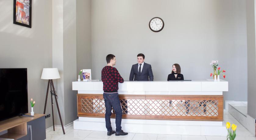 Legend Business Hotel Batumi photo