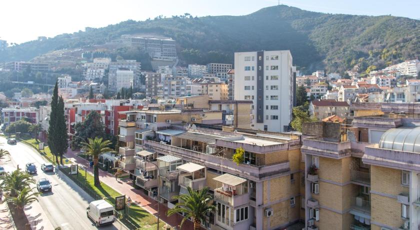 Central Budva apartment A10 photo