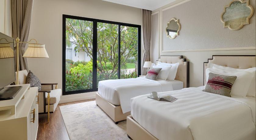Image of 2-Bedroom Villa - VinWonders and Safari Ticket Included 15