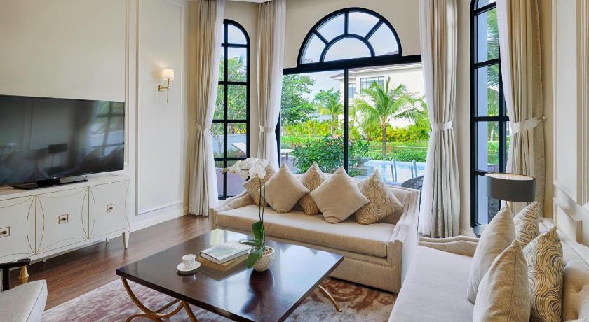 Image of 3-Bedroom Villa with Private Pool 9