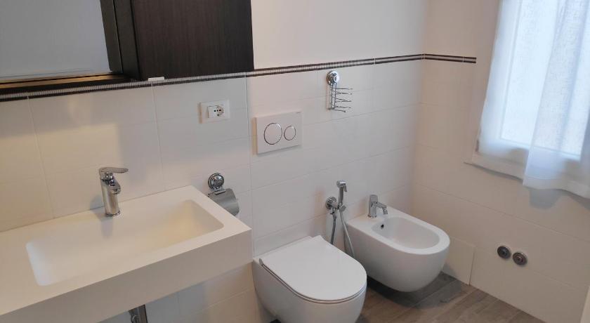 Casadei Guest House Stazione Bologna photo