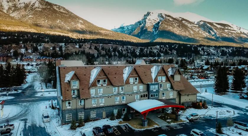 Super 8 Canmore