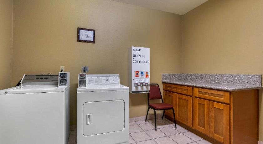 Comfort Inn & Suites Sacramento – University Area