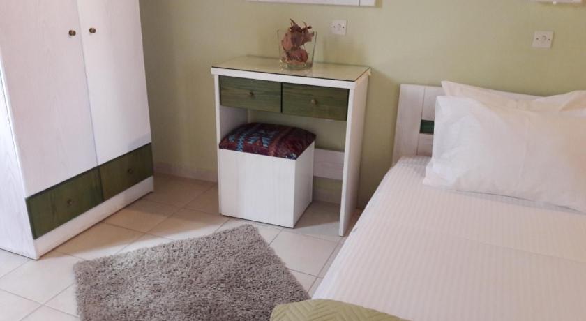 Image of Double or Twin Room with Mountain View 8