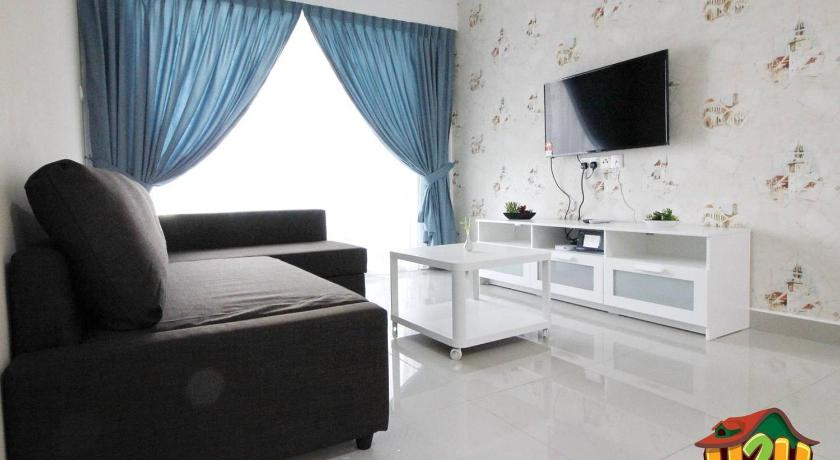 Image of Three-Bedroom Apartment 0
