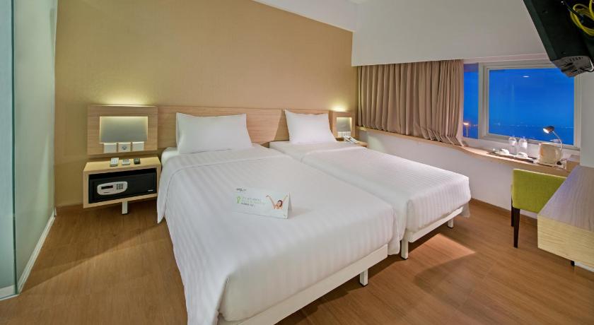 Whiz Prime Hotel Megamas Manado