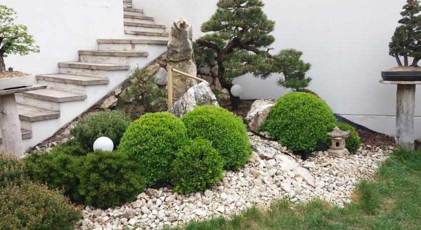 Hotel Bonsai photo