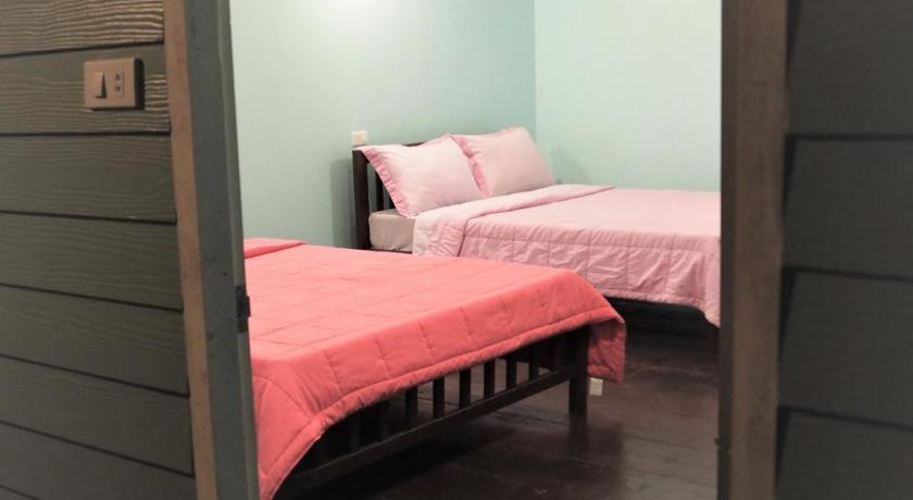 Image of Twin Room with Terrace 16