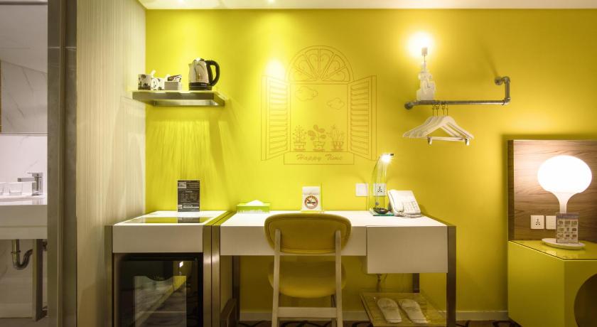 Image of Standard Double Room without Window 6