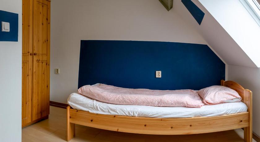 Image of Budget Single Room 6