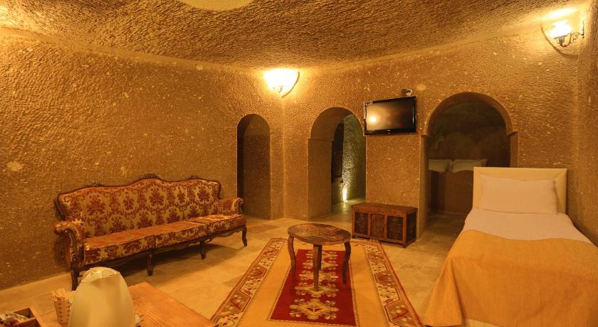 Grand Cave Suites