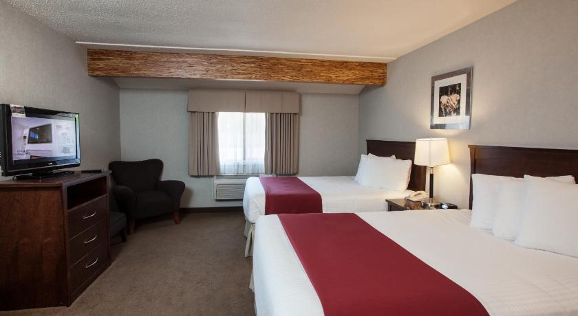 Days Inn & Suites by Wyndham Revelstoke