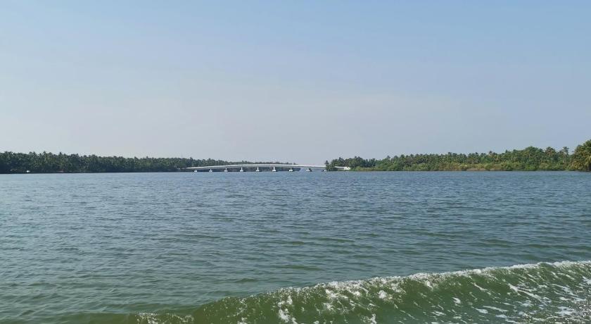 Lake View Homestay photo