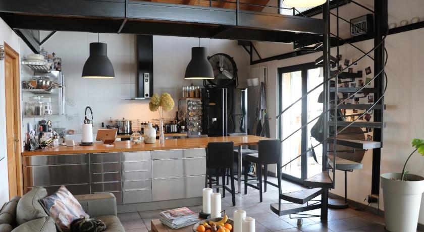 Skylark Bed &amp; Breakfast — Hotel in Grasse