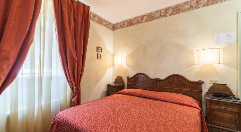 Hotel Cavalieri Del Mare photo