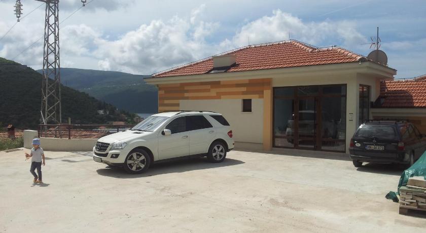 Image of Apartment with Sea View 23