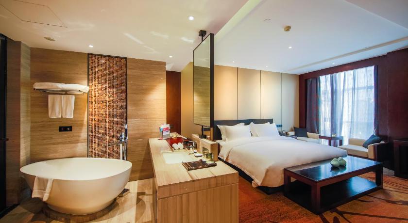 Yantai Meiya International ApartHotel (Previous Ramada Plaza)