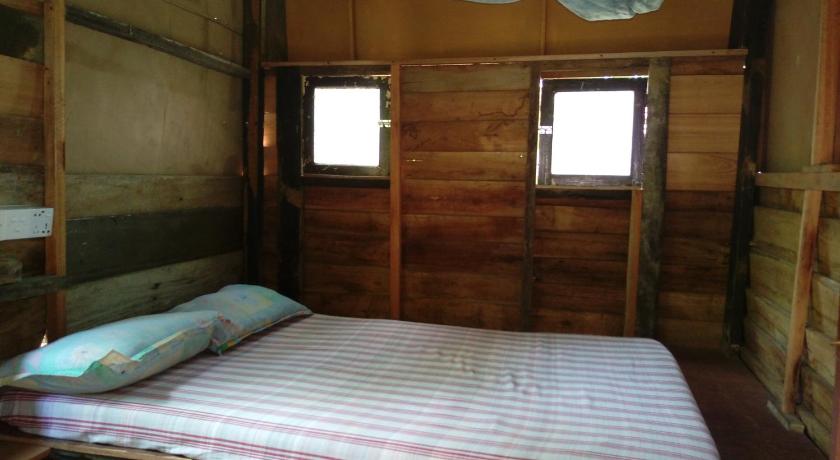 Image of Single Room Cabana with Shared Bathroom 0