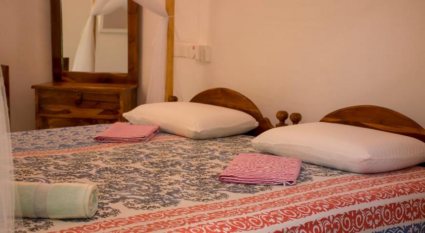 Nice Place Beach Hotel photo
