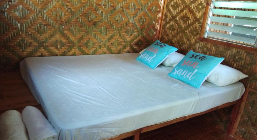 Rene's Diverslounge Resort photo