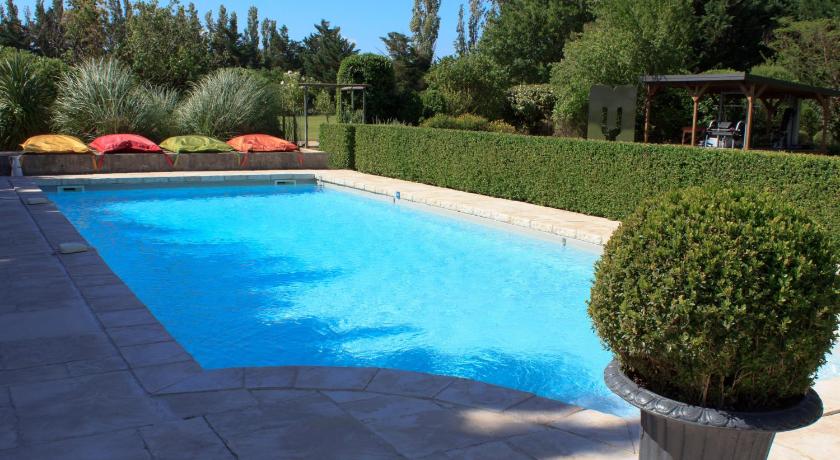 Les Carmes and spa photo