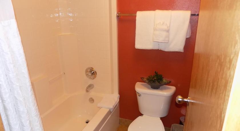 Image of Standard King Room 2