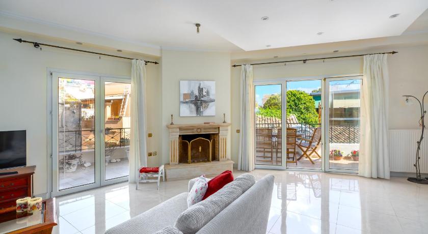 Garitsa Maisonette photo