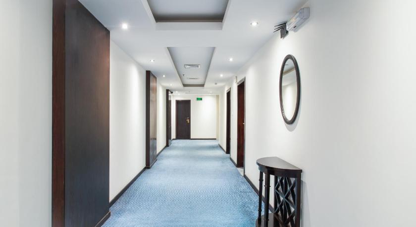 Capital O 188 Eastward Hotel photo