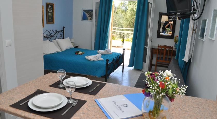 Image of Studio (2 Adults) 0