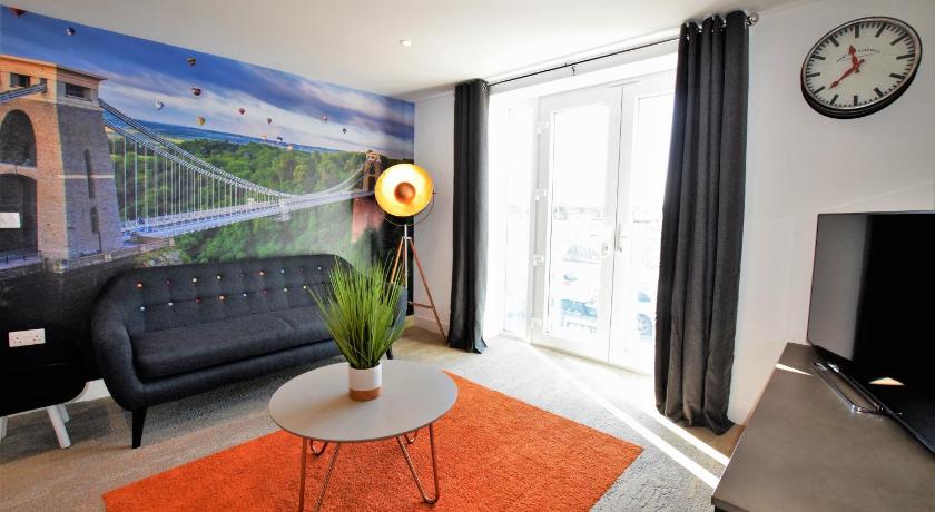 Brunel Loft Apartments - YA photo
