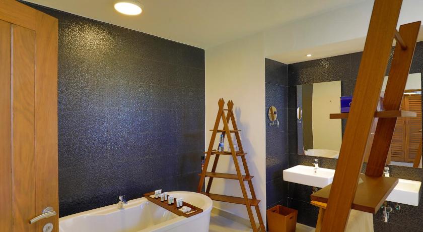 Image of Ocean Suite Room 2