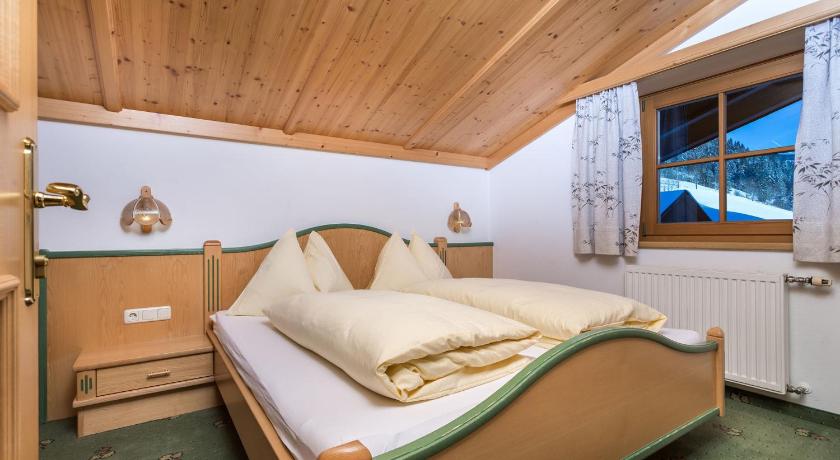 Image of One-Bedroom Apartment with Balcony - Annex 5